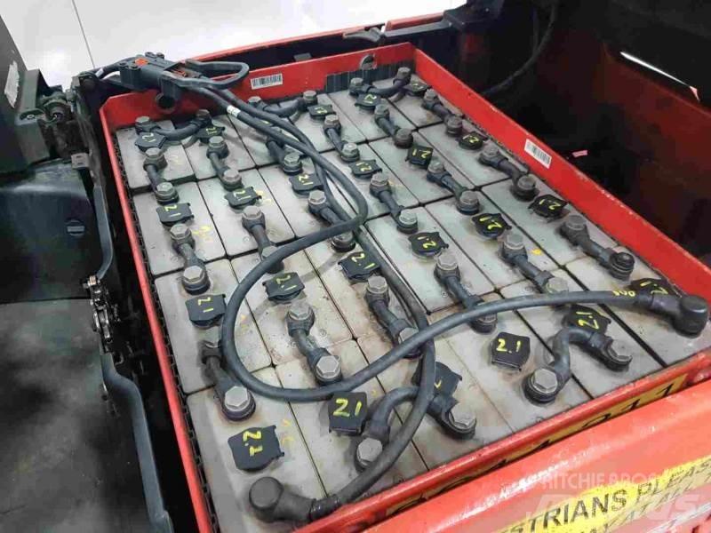 Linde E16PH-01 386 Akumulátorové vozíky