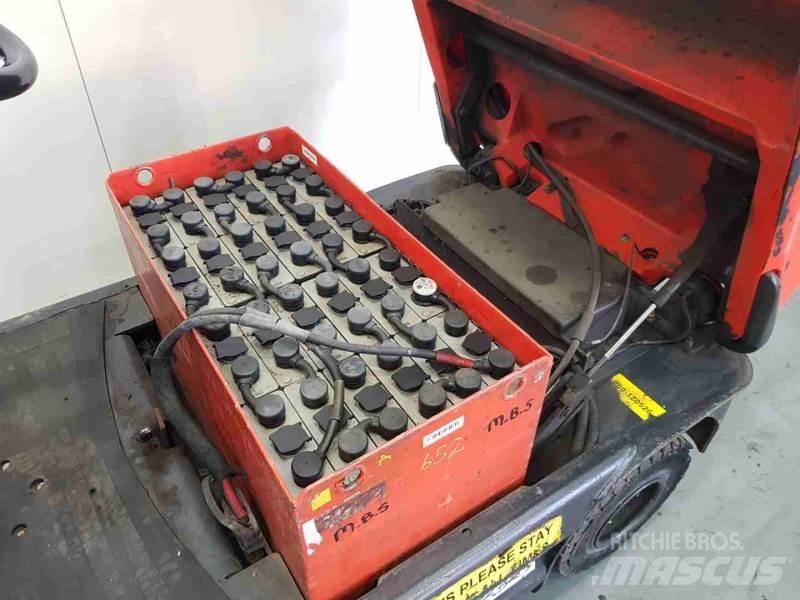 Linde P60 126 Vlečné vozíky