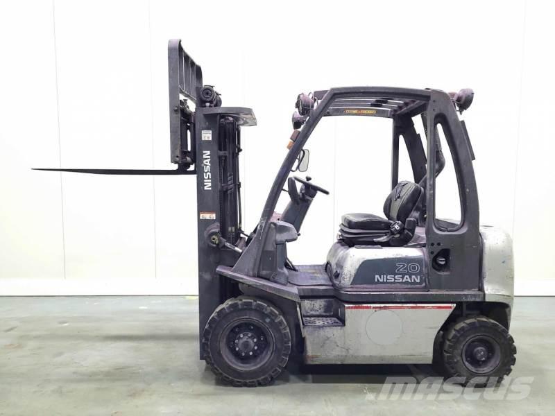 Nissan FD02A20 Dieselové vozíky