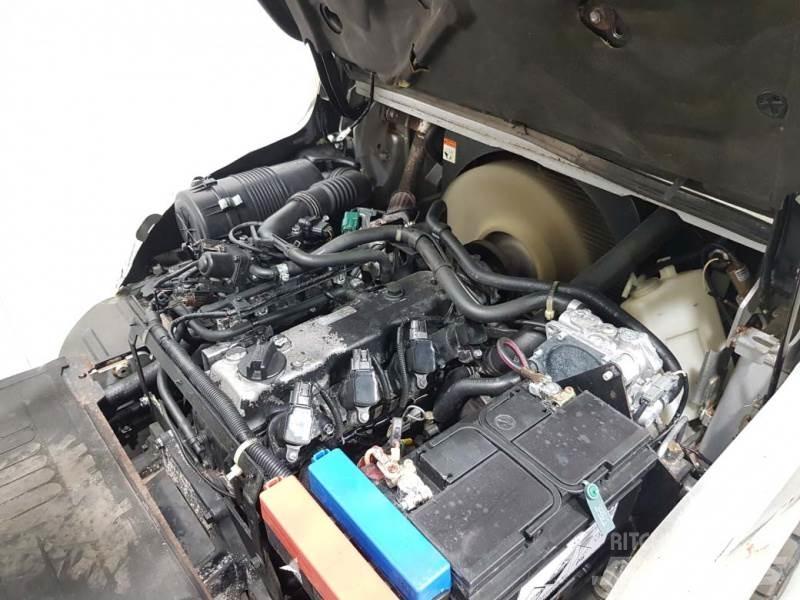 Nissan UG1F2A35DU LPG vozíky
