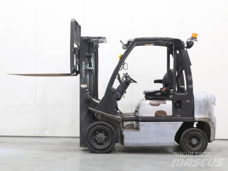 Nissan Y1D2A25Q Dieselové vozíky