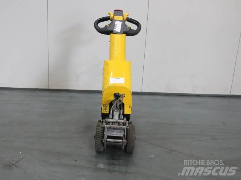  OTHER VEHICHLE SM100 PLUS Manipulace s materiálem – ostatní