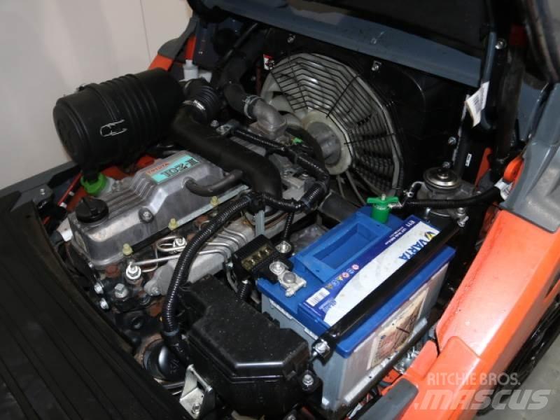 Toyota 02-8FDF30 Dieselové vozíky