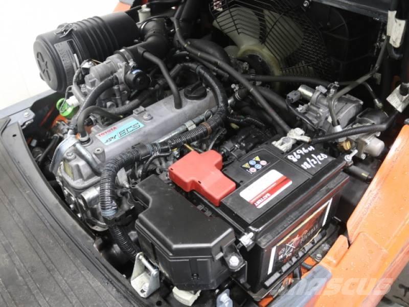Toyota 02-8FGF30 LPG vozíky