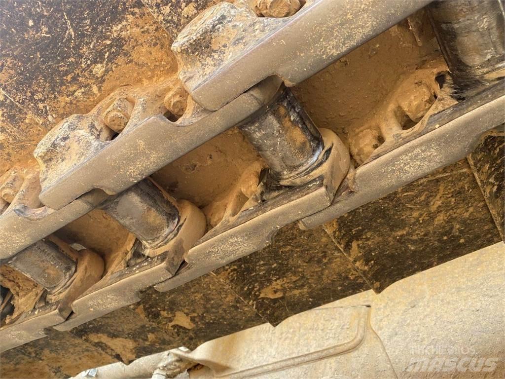 CAT D6T LGP VPAT Pásové dozery