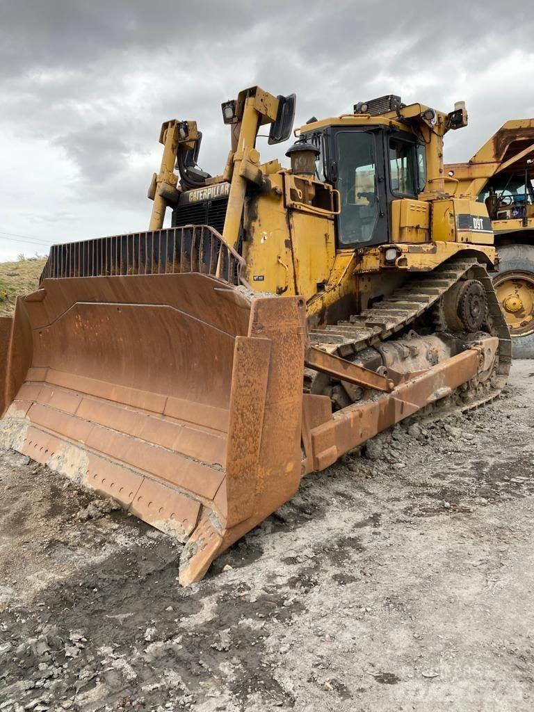 CAT D9T Pásové dozery