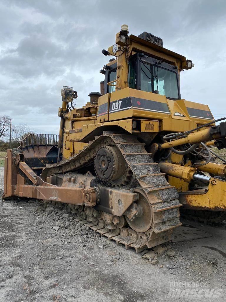 CAT D9T Pásové dozery