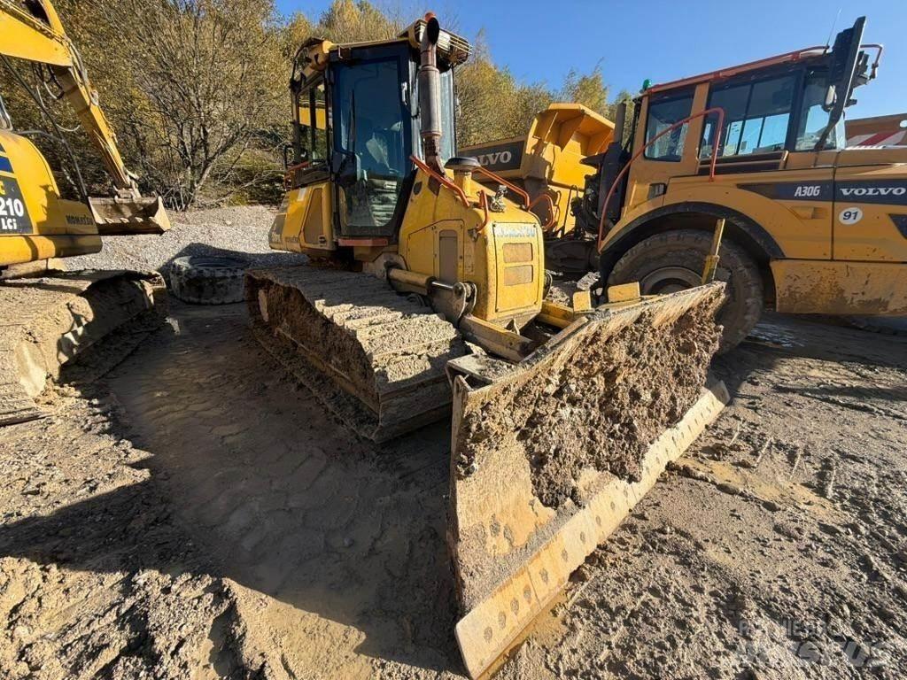Komatsu D51PX Pásové dozery