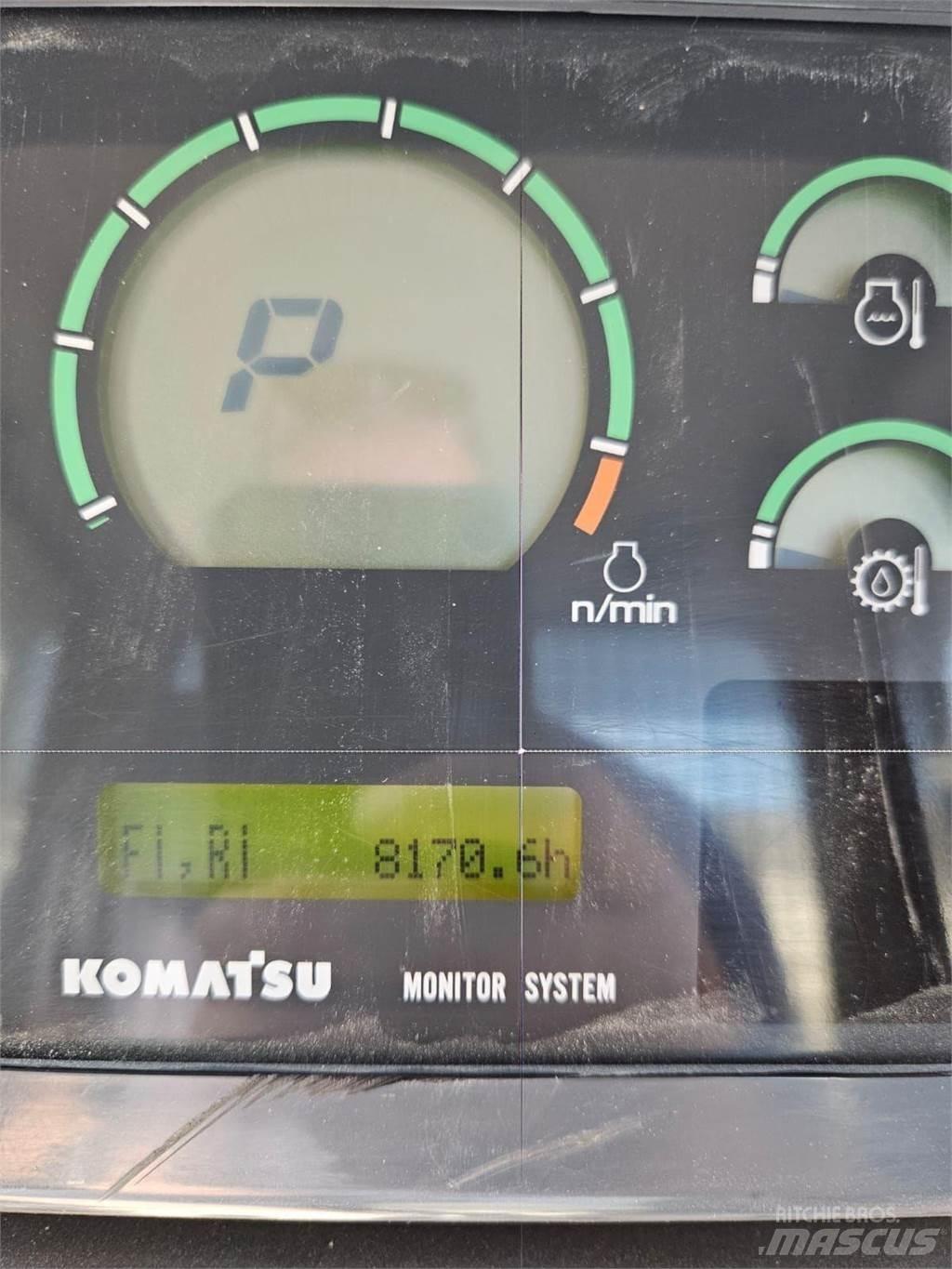 Komatsu D61PX-15 Pásové dozery