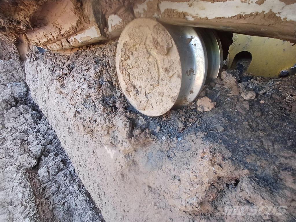 Komatsu D65PX-17 Pásové dozery