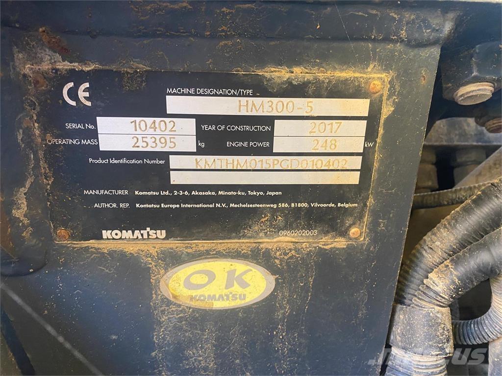 Komatsu HM300-5 Kloubové dempry