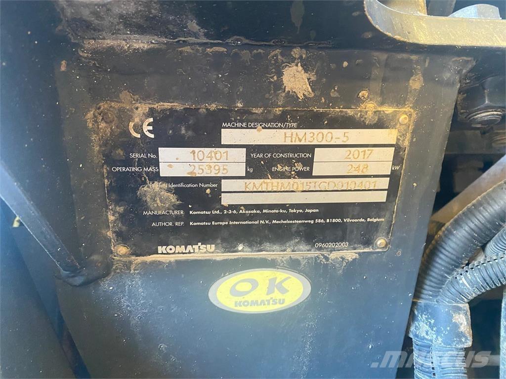 Komatsu HM300-5 Kloubové dempry