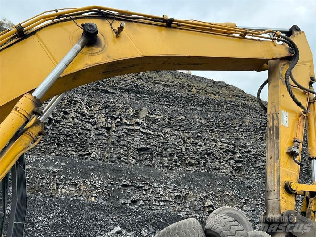 Komatsu PC360LC-10 Pásová rýpadla