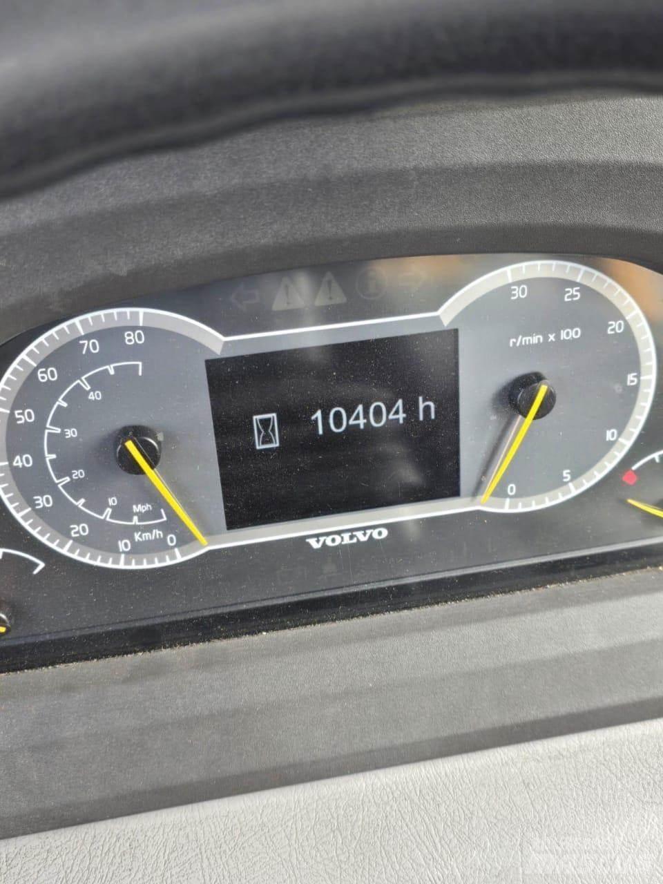 Volvo A30G Kloubové dempry