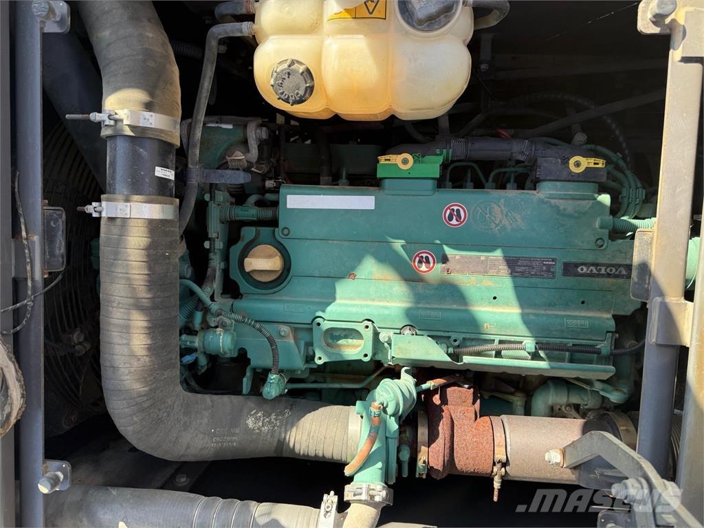 Volvo EC220EL Pásová rýpadla