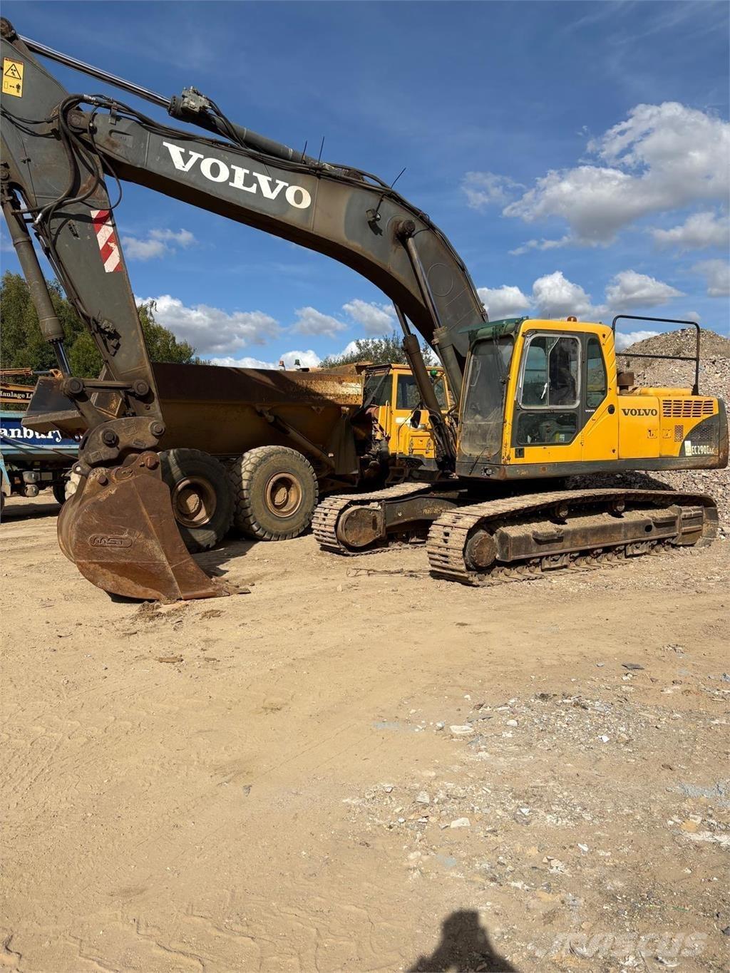 Volvo EC290BLC Pásová rýpadla