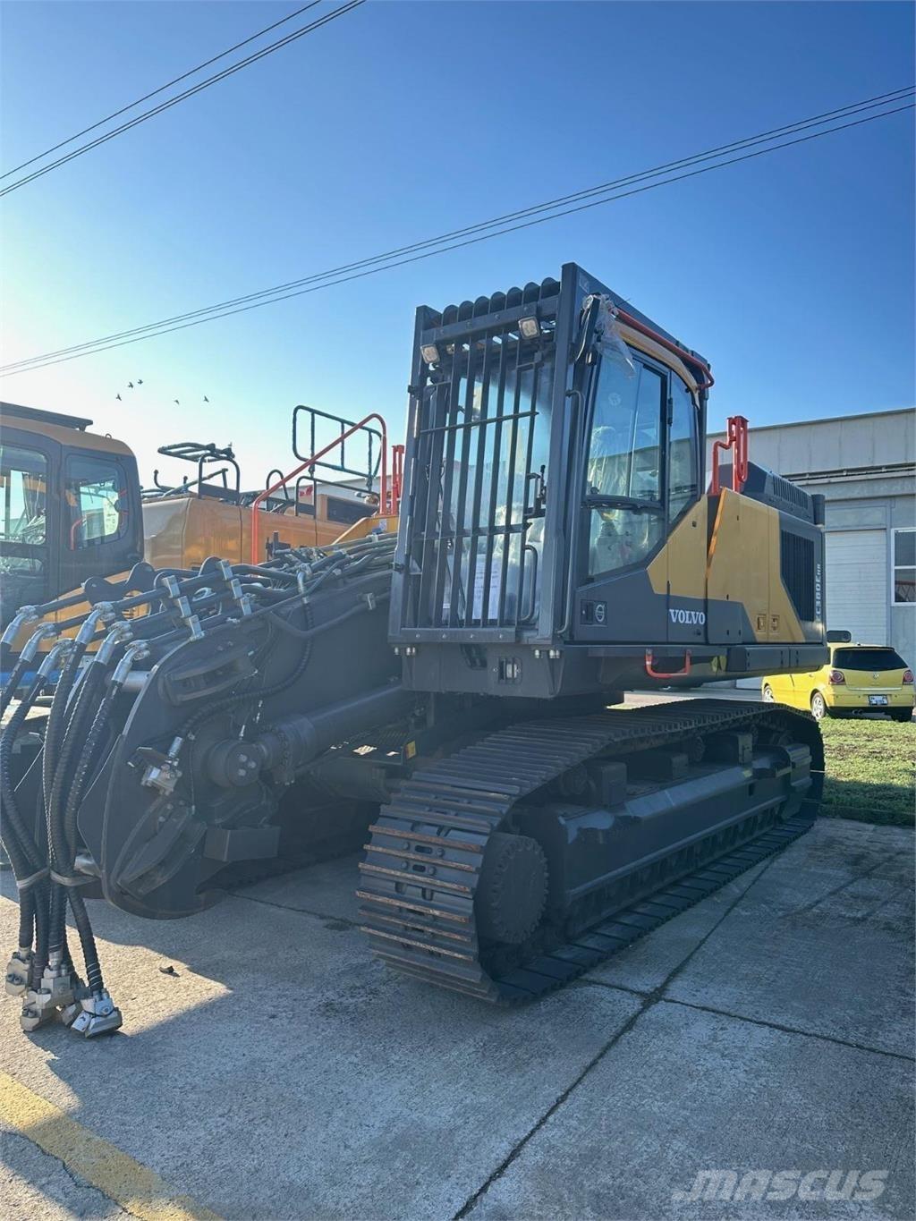 Volvo EC380EHR Demoliční rýpadla