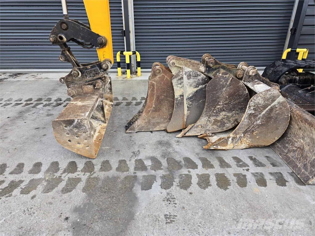 JCB 86C-1 Midi rýpadla 7t - 12t