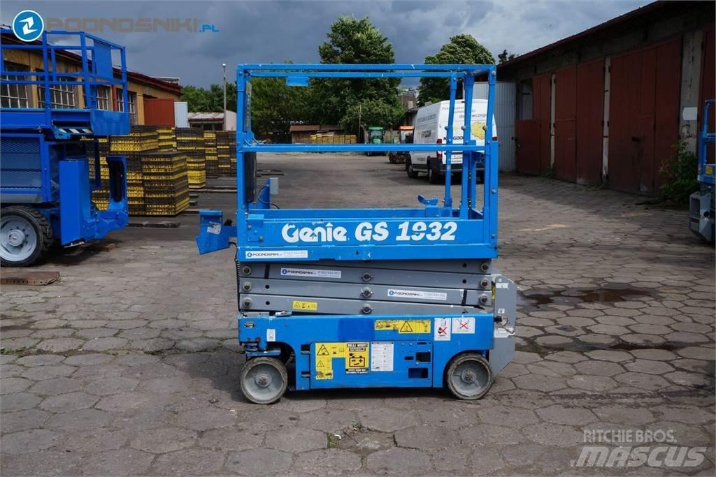Genie 1932 Nůžková zvedací plošina