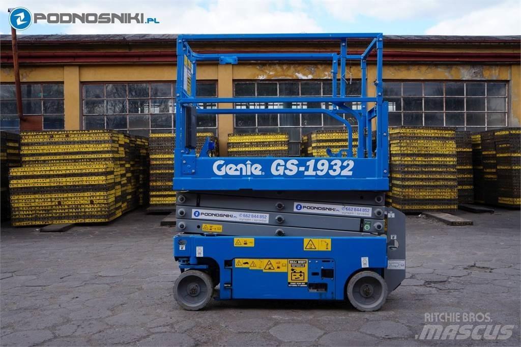 Genie 1932 Nůžková zvedací plošina