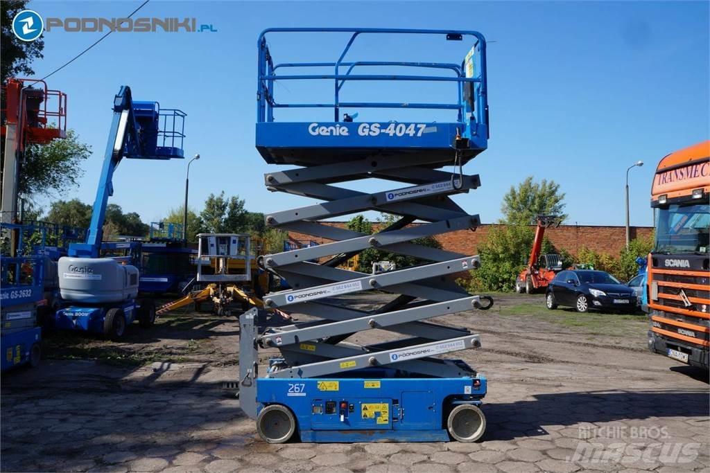 Genie 4047 Nůžková zvedací plošina
