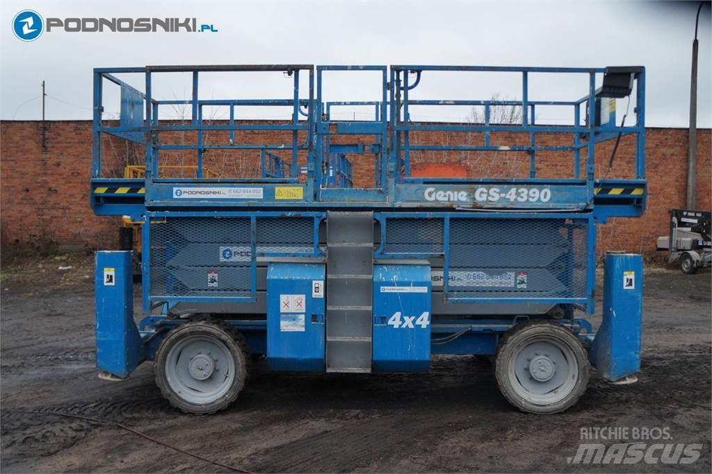 Genie 4390 Nůžková zvedací plošina