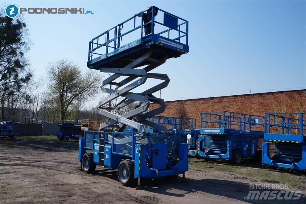 Genie 4390 Nůžková zvedací plošina