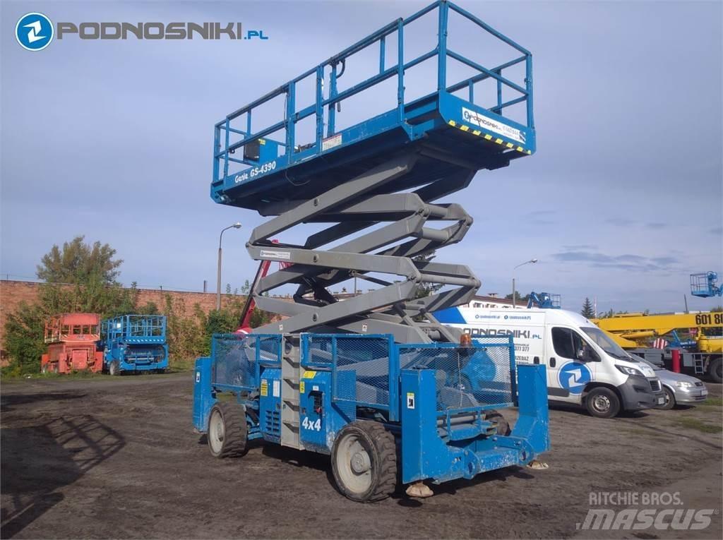 Genie 4390 Nůžková zvedací plošina