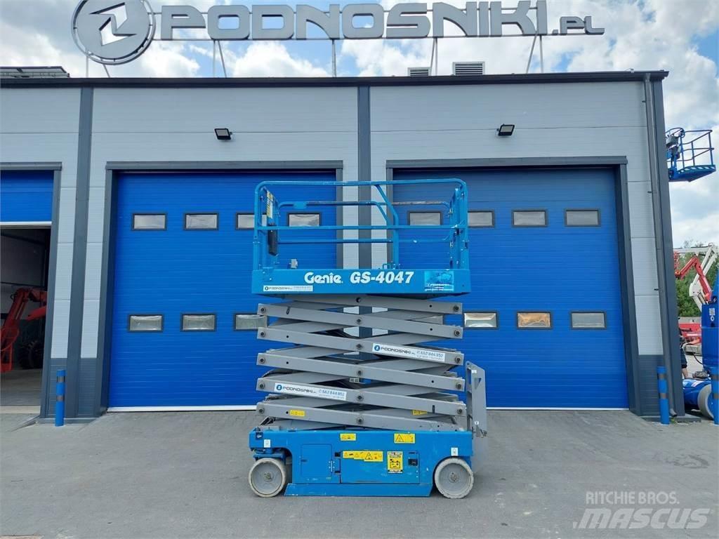 Genie GS-4047 Nůžková zvedací plošina