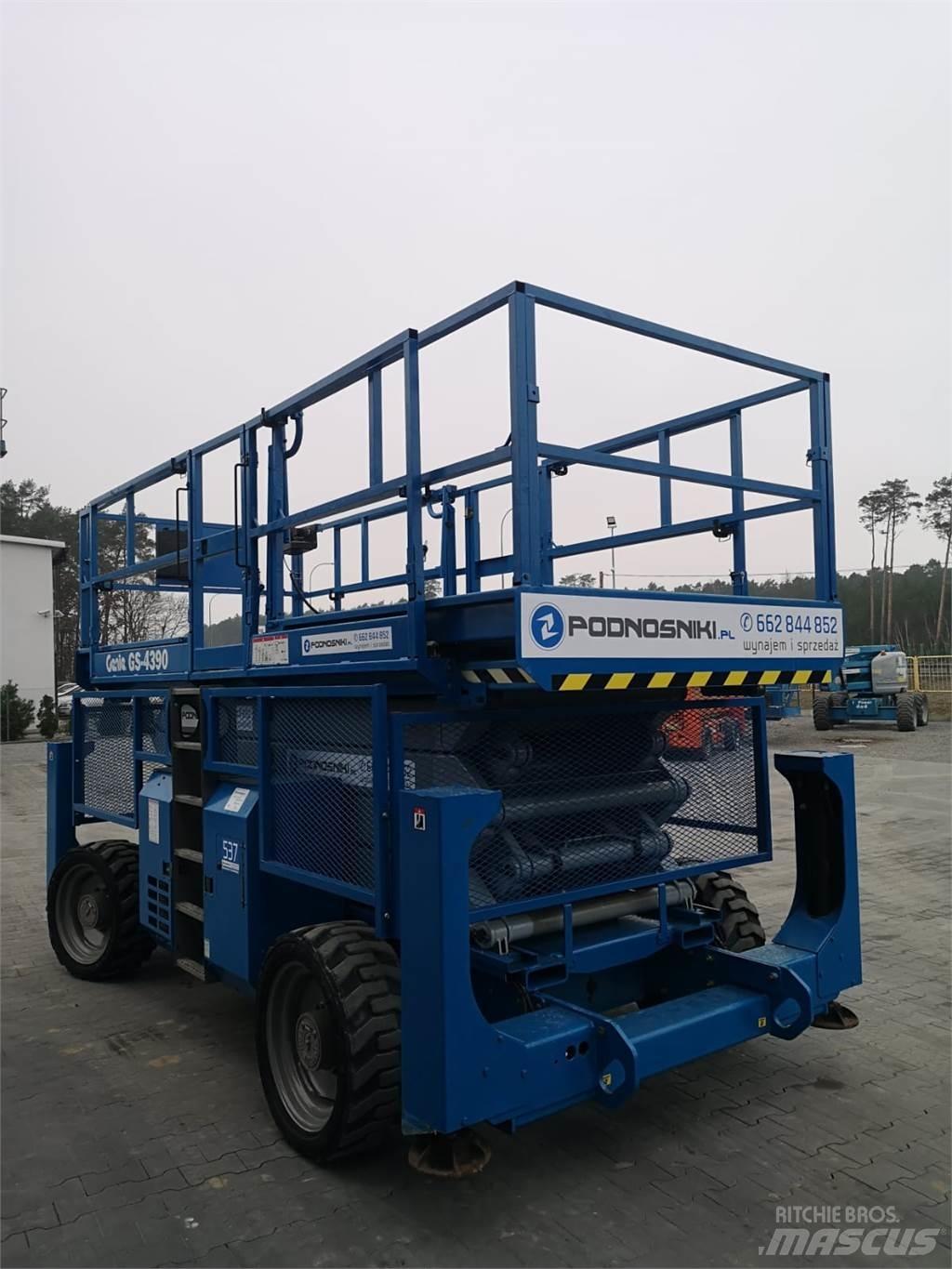 Genie GS-4390 Nůžková zvedací plošina