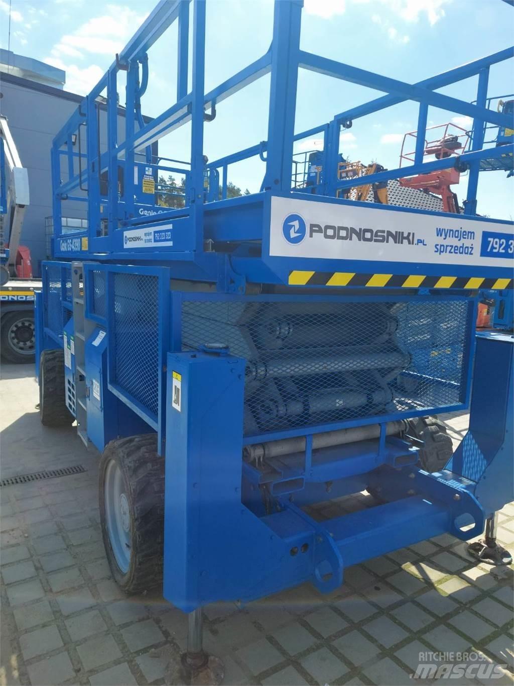 Genie GS-4390 RT Nůžková zvedací plošina