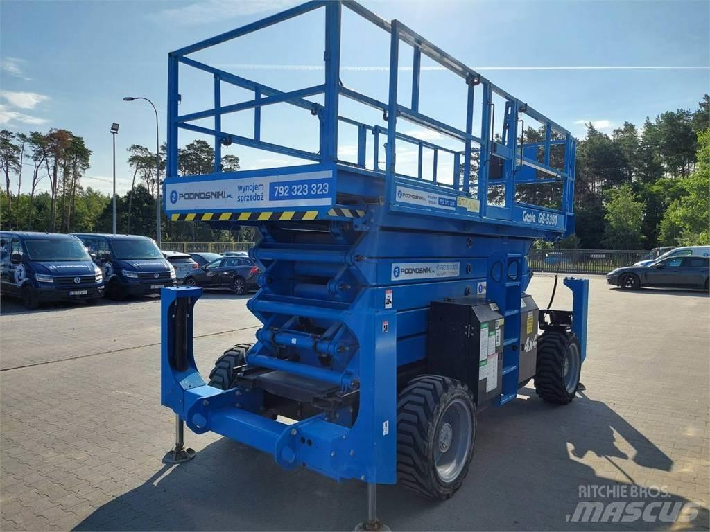 Genie GS-5390 RT Nůžková zvedací plošina