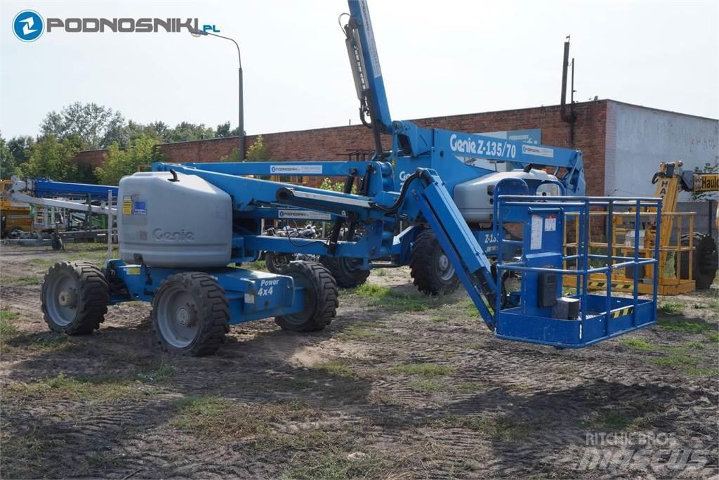 Genie Z45/25J Kloubové plošiny