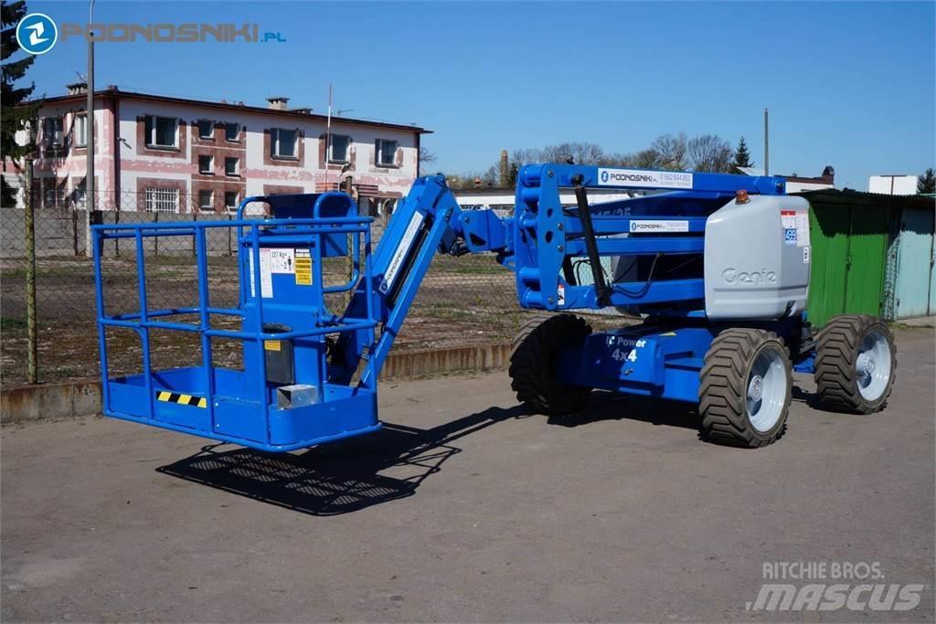 Genie Z45/25J Kloubové plošiny