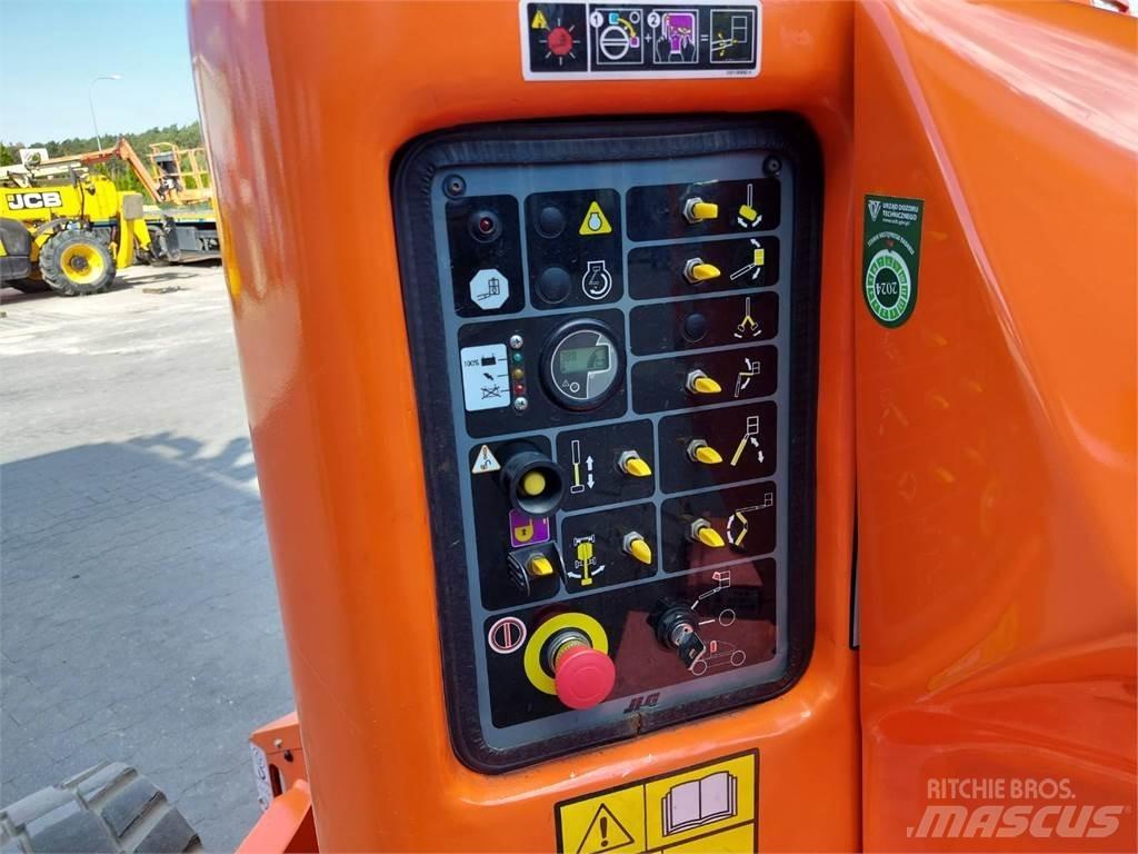 JLG E450AJ Kloubové plošiny