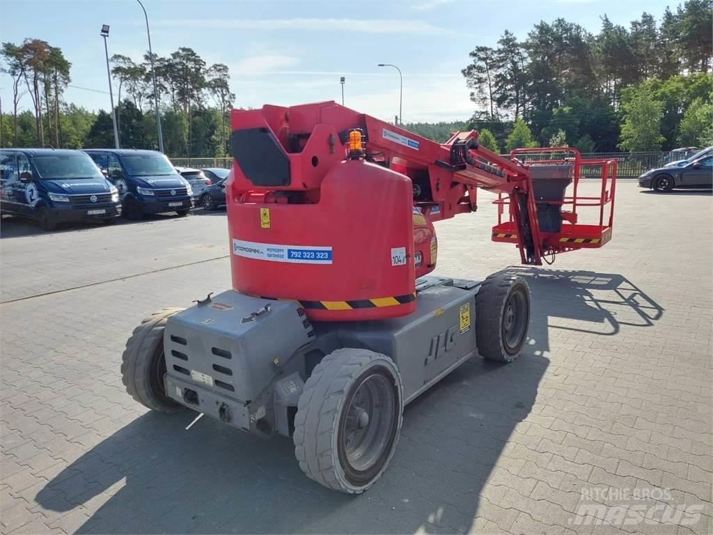 JLG M450AJ Kloubové plošiny