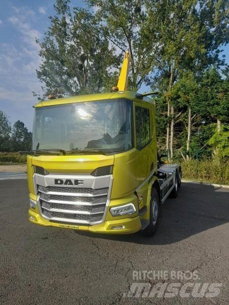 DAF XD Lanový nosič kontejnerů