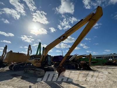 CAT 324DL Long Reach Pásová rýpadla