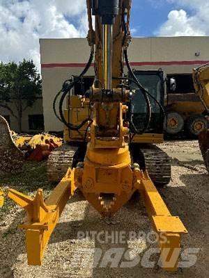 CAT 325FL CR Stroje pro manipulaci s odpadem