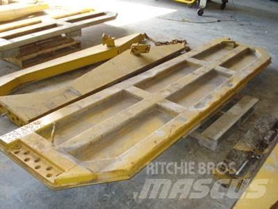 CAT 740 Tailgate Ostatní komponenty