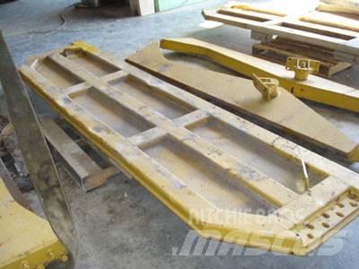 CAT 740 Tailgate Ostatní komponenty