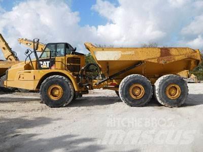CAT 740B Kloubové dempry