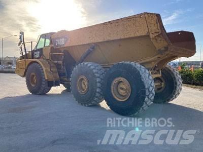 CAT 740B Kloubové dempry