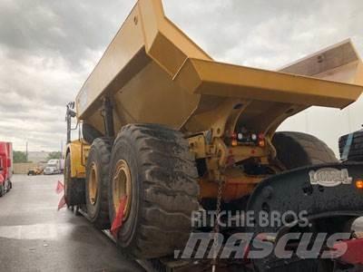 CAT 745C Kloubové dempry