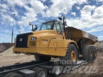 CAT 745C Kloubové dempry