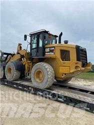 CAT 938M Kolové nakladače