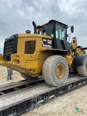 CAT 938M Kolové nakladače