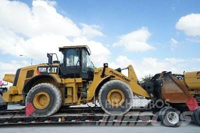 CAT 950M Kolové nakladače