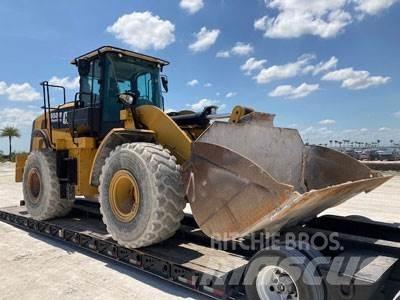 CAT 950M Kolové nakladače