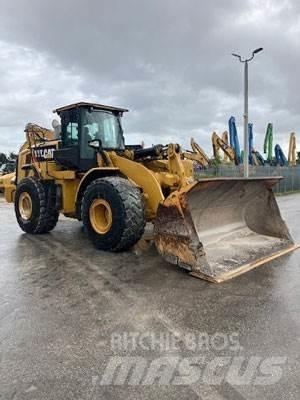 CAT 966M Kolové nakladače